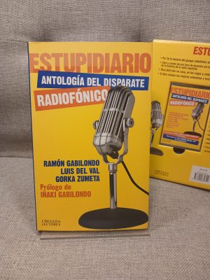 Portada de Estupidiario