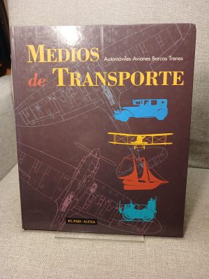 Medios de transporte. Automóviles aviones barcos trenes.