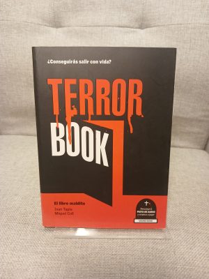 Portada de Terror book el libro maldito