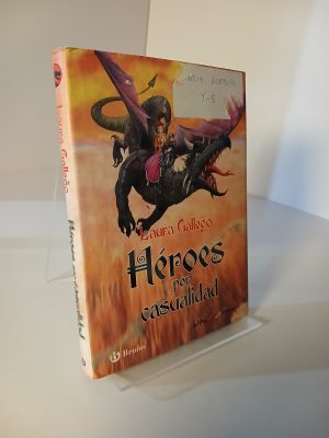 Portada de Héroes por casualidad