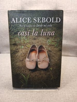 Portada de Casi la luna