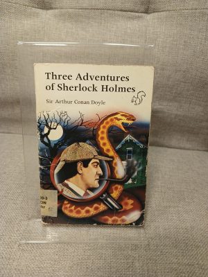 Portada de Three Adventures of Sherlock Holmes