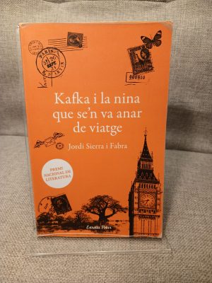 Portada de Kafka i la nina que se'n va anar de viatge Premi nacional de literatura