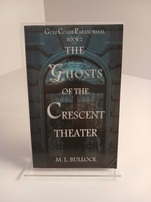 Portada de The Ghosts of the Crescent Theater