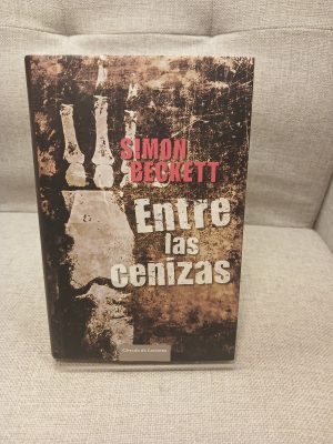 Portada de Entre las cenizas