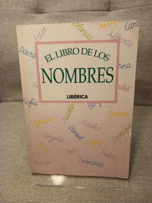 Portada de El libro de los nombres