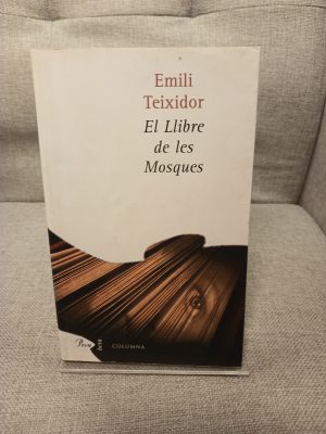 Portada de El llibre de les mosques